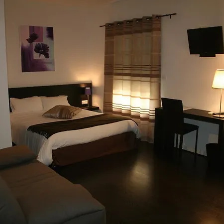 Le Domaine Des Vignes Lyon Sud Vienne Hotel
